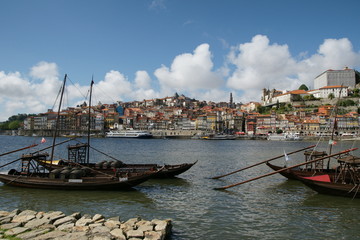 Fototapeta na wymiar Ribiera in Porto (Portugal)