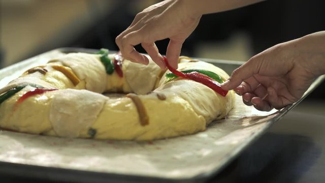 DECORANDO ROSCA DE REYES