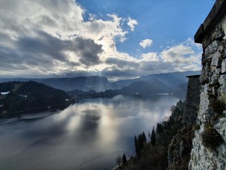 A beautiful lake & city