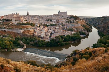 Fototapeta na wymiar Toledo skyline