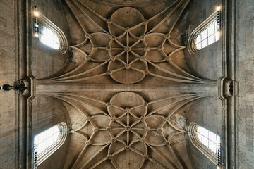 Cathedral of Segovia interior ceiling
