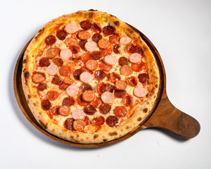 High definition Cheese Pizza with spinach