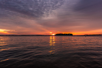 Obraz na płótnie Canvas Sunrise at the Chesapeake Bay 