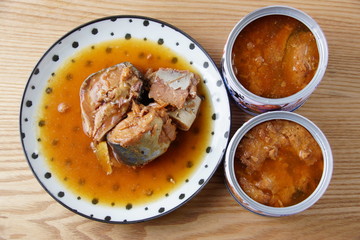 鯖缶詰
