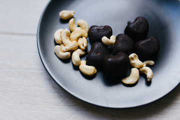  cashew nuts
