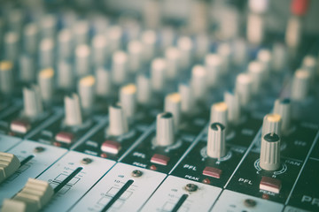 Audio sound mixer console