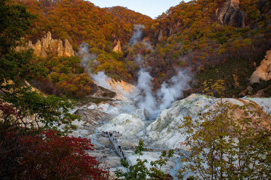 Noboribetsu, Hokkaido : 2018 October 26. It&rsquo;s known for its natural hot springs. In volcanic crater Jigokudani steam rises from the mountains and hot water bubbles up from the Tessen Ike geyser.