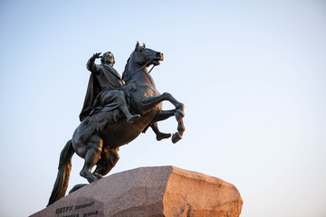 Fototapeta premium horse and rider statue in a square