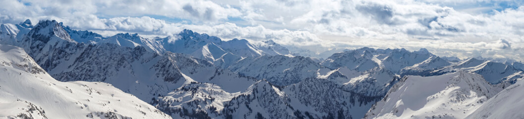 Fototapeta na wymiar Panorama Nebelhorn Aussicht