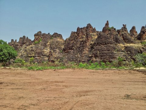 sindou city peaks seen from the road