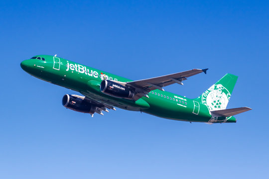 JetBlue Airbus A320 airplane New York JFK airport Boston Celtics special livery