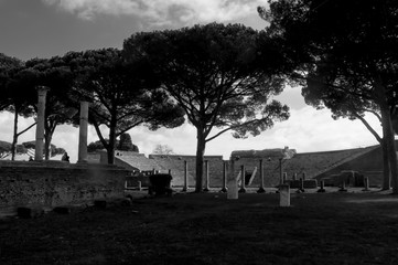 Ostia antica, Roma, in bianco e nero, patrimonio dell'umanità dell'Unesco
