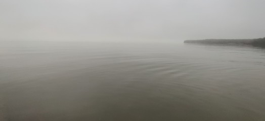 Fototapeta premium foggy water sky clouds
