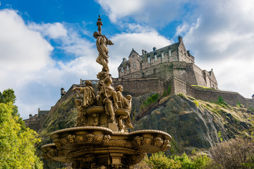 Obraz premium Edinburgh castle in Scotland