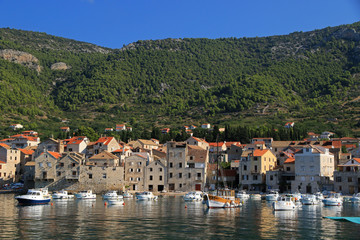 Fototapeta na wymiar Old town of Komiza, Vis island, Croatia