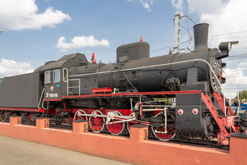 Fototapeta na wymiar old steam locomotive