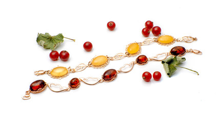 Baltic amber & red currant