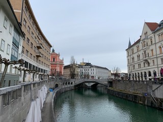 Fototapeta na wymiar Riverside in Ljubljana