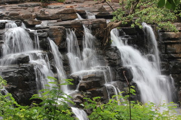 Obraz premium wodospad mleczna woda długi czas ekspozycji