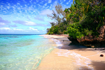 Nouvelle Calédonie Lifou plage de Siloam