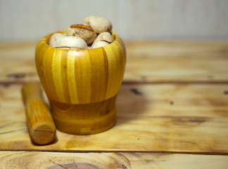 Pecans and making walnut paste