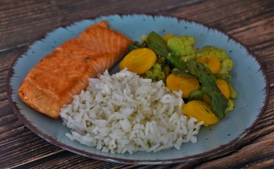 fish with rice and vegetables