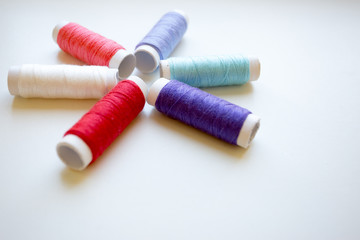 Fototapeta na wymiar colorful spools of thread