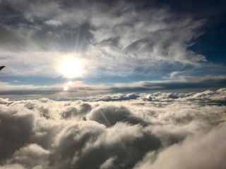 Obraz premium up in the coulds 