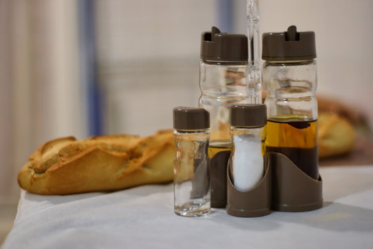 Aceitera y vinagrera