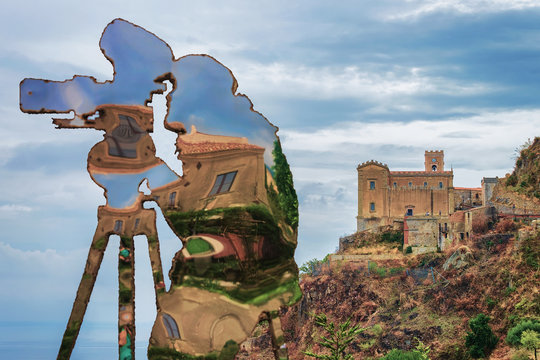 Statue of movie maker in Savoca village