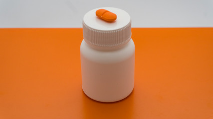 drug container with pill