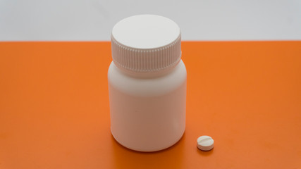 drug container with pill