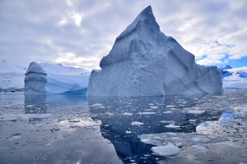 Fototapeta na wymiar Iceberg Reflection , Cierva Cove , Antarctica 