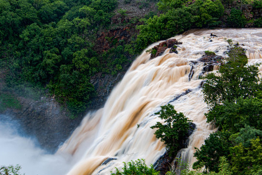 Shivanasamudra water falls