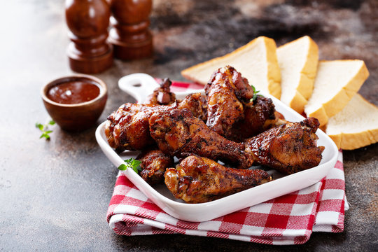 Crispy Barbeque Chicken Wings With Bbq Sauce