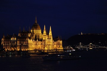 Fototapeta na wymiar The Parliament, Budapest, Hungary