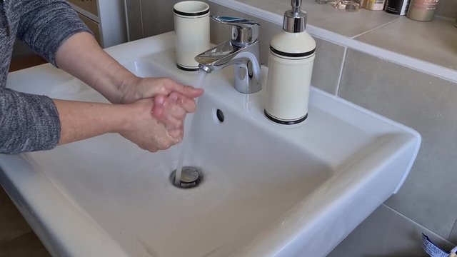 H&auml;nde waschen