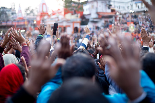 Pilgrims praying during Ganga Aarti at Har Ki Pauri
