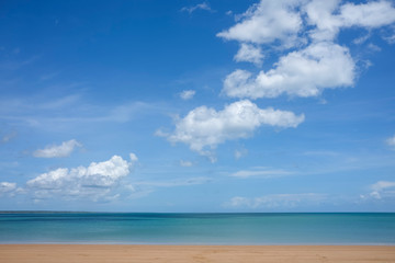 Fototapeta na wymiar Vesteys Beach in Darwin, Northern Territory, Australia.