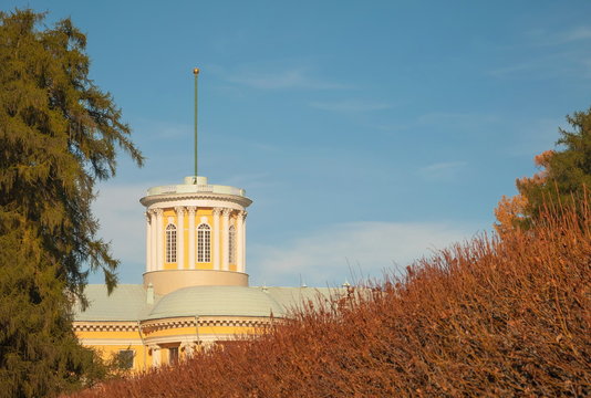 Autumn park in the old Arkhangelskoye estate