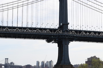 bridge and manhattan skyline