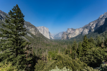 Obraz premium A beautiful View in Yosemite National Park