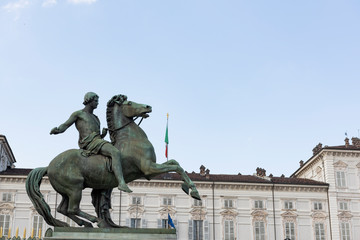 Obraz premium Equestrian statue of Emanuele Filiberto of Savoy