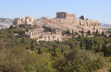 Fototapeta premium Vue sur L'Acrople et le Parthénon à Athènes