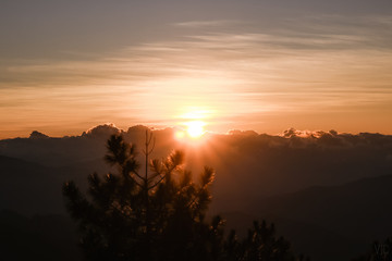 Fototapeta na wymiar Sunrise at Mount Ulap (Cloud)