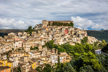 Obraz premium Le village de Raguse en sicile