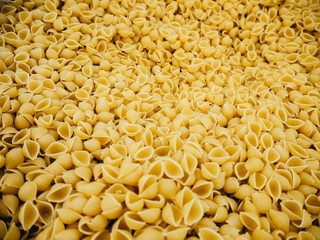 A large number of pasta in the form of shells.