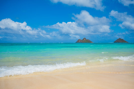 Lani Kai Beach, 2 Islands In Distance, Beautiful Day, Paradise