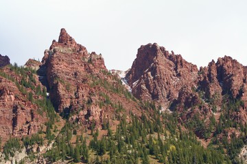 Red mountain outcrops in the Maroon Bells