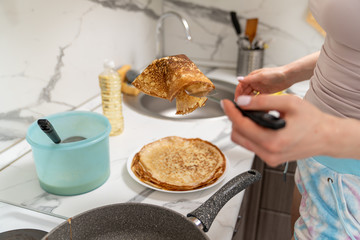 cooking delicious thin pancakes at home